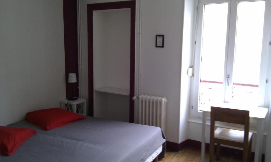 Select Hotel Le Mans Habitación foto